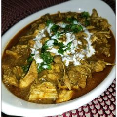 A picture of Instant Pot Pulled Chicken in Spinach gravy.