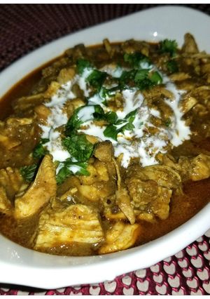A picture of Instant Pot Pulled Chicken in Spinach gravy.