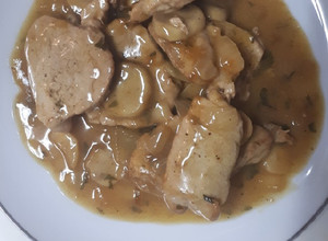 Foto principal de Solomillo de cerdo en salsa de champiñones