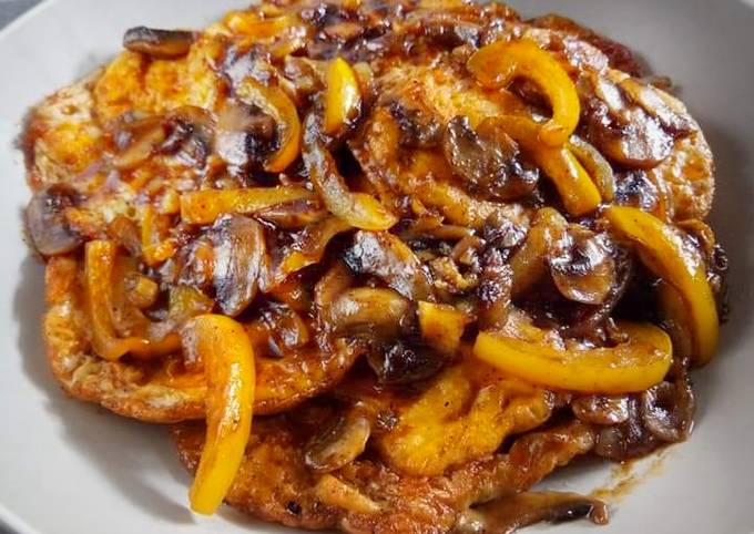 Resep: Telur ceplok jamur paprika lada hitam Enak