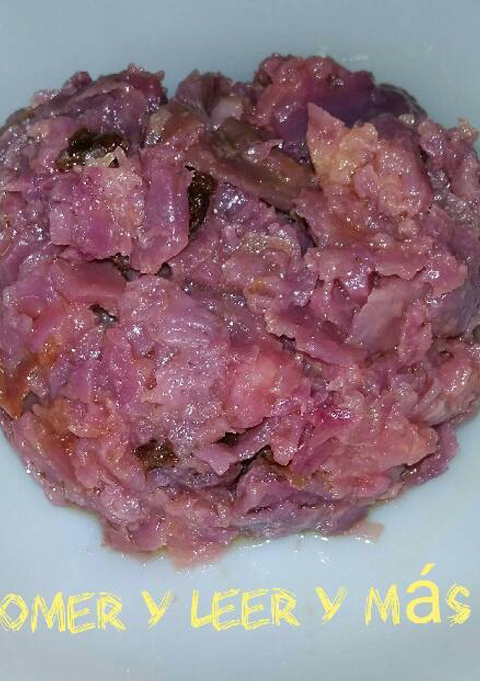 Una foto de Lombarda con manzana y pasas