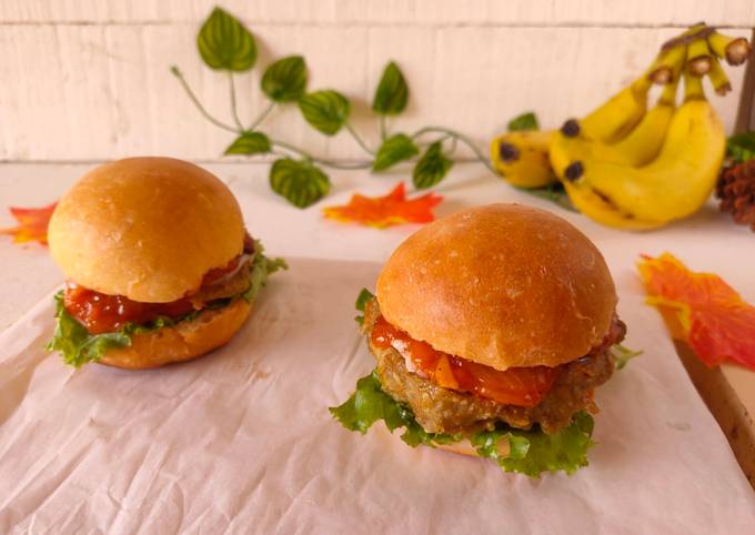 Ini dia! Cara gampang memasak Burger Patty dengan kulit pisang  nagih banget