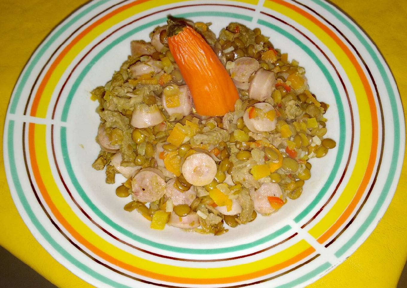 Lentejas a dos carnes picante