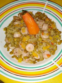 Una foto de Lentejas a dos carnes picante