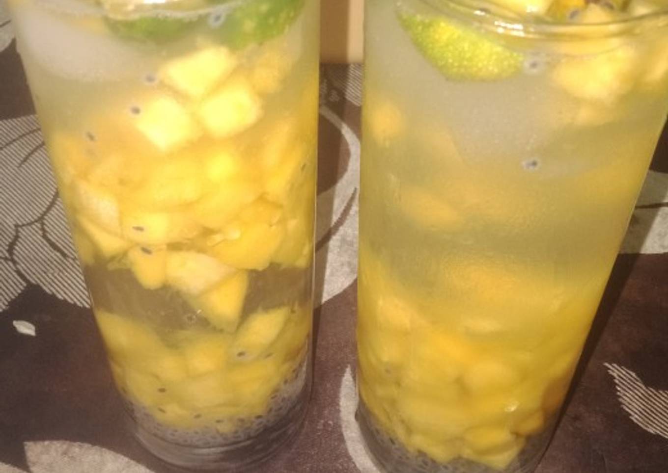 Es mangga daun mint