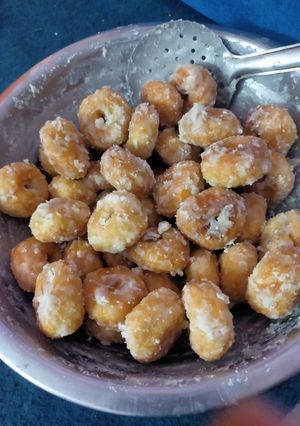 बालूशाही (Balushahi recipe in hindi) रेसिपी मुख्य फोटो