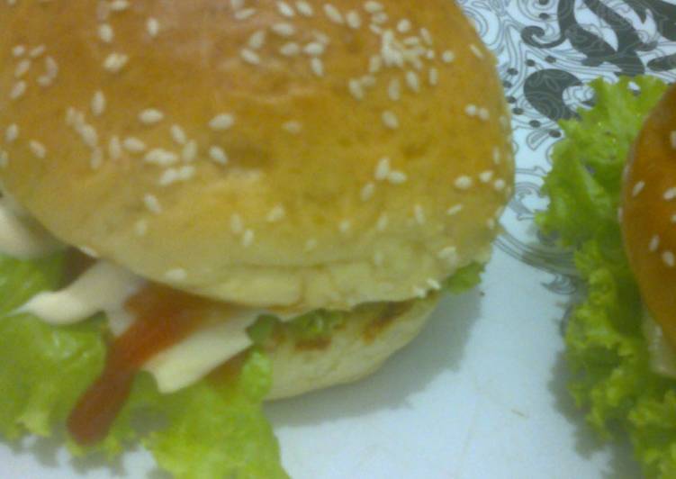 Burger homemade sehat dan banyak.. hihi ^ _ ^