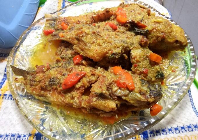 Resep Pesmol Ikan Mas Oleh Dapoer Makjens 💟 Cookpad