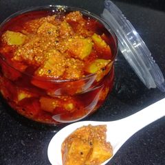A picture of Mango pickle.