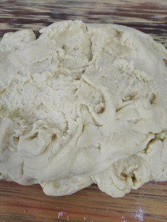 Una foto de Masa para empanadas, tortas saladas o tartas. Económica