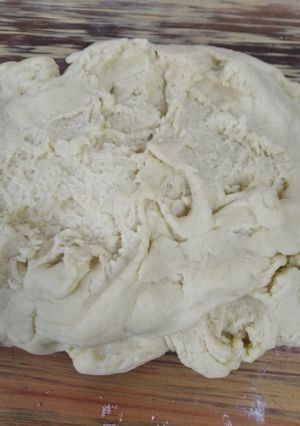 Una foto de Masa para empanadas, tortas saladas o tartas. Económica