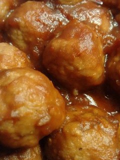 A picture of Cranberry Glazed Appetizer Meatballs.