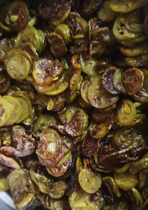 A picture of Ivy gourd fry.