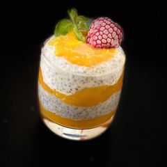A picture of Mango coconut parfait.
