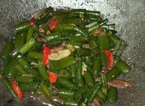 Foto resep Tumis kembang bawang (belalo) ikan asin