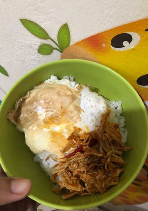 Foto resep Rice bowl ayam suir pedas