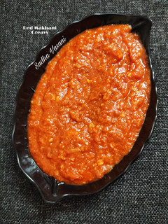 રેડ મખની ગ્રેવી (Red Makhani Gravy Recipe In Gujarati) રેસીપી મુખ્ય ફોટો