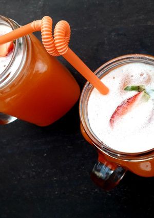 A picture of Strawberry and Pineapple Drink.