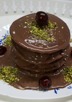 صورة لوصفة بان كيك بالكاكاو وصوص الشوكولا 😋