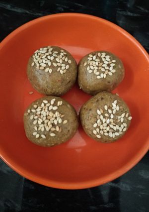 A picture of Protein ladoos.