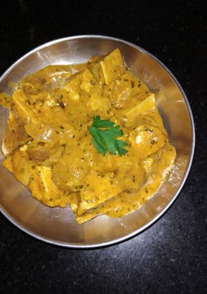 A picture of Paneer butter masala.