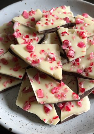 A picture of Peppermint Chocolate Bark.