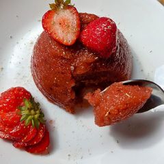 A picture of Strawberry Upma (Strawberry Suji ka Halwa).