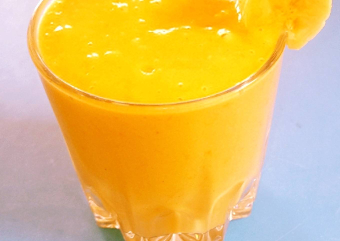 Vanilla peanut butter mix fruit smoothie 🥤