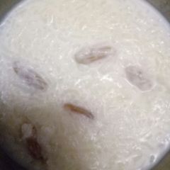 A picture of Rice kheer.
