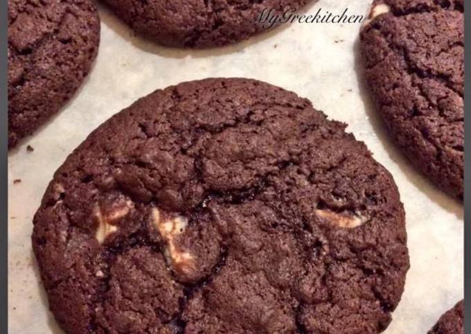 κύρια φωτογραφία συνταγής Chewy Double Chocolate Cookies