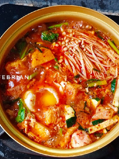Foto resep Sundubu Jjigae / Korean Tofu Stew With Enoki