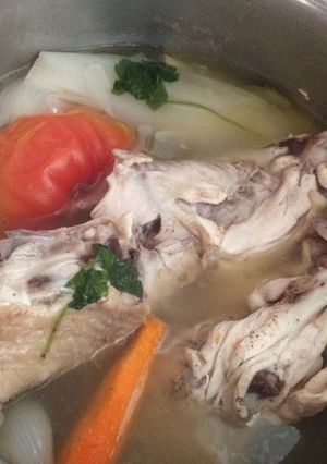 Una foto de Caldo de pollo