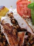Frejol Castilla, con Trozos de Pescado, Platano y ensalada!!!