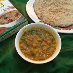 A picture of Spicy Punjabi Dal Palak.
