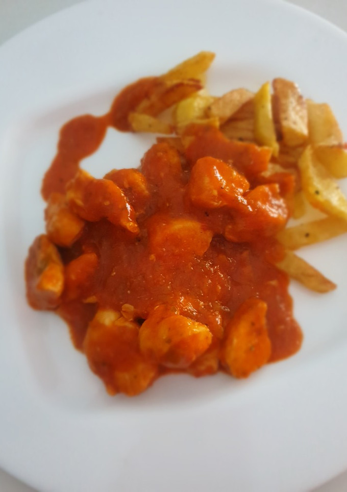 Una foto de Pollo en salsa de tomate casera