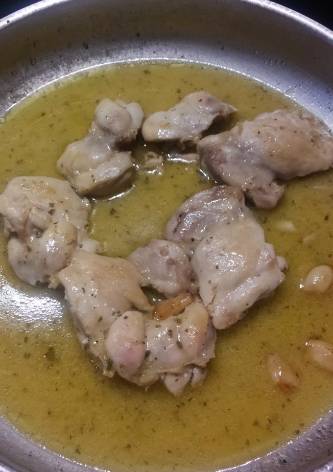Una foto de Pollo al limón