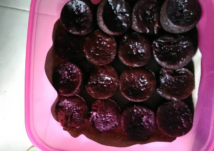 Bolu coklat kukus mungil no telur no mixer