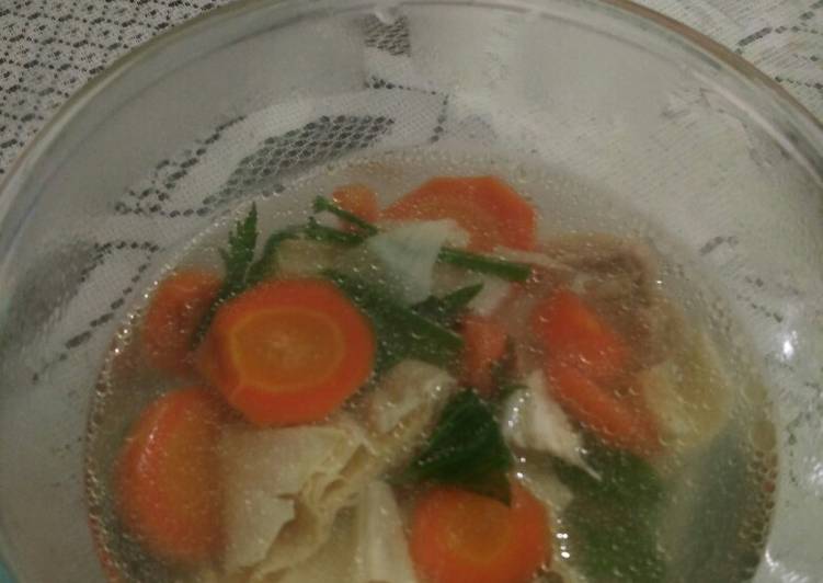 Sup Ayam Kembang Tahu