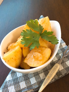 A picture of Chatpata Potatoes.