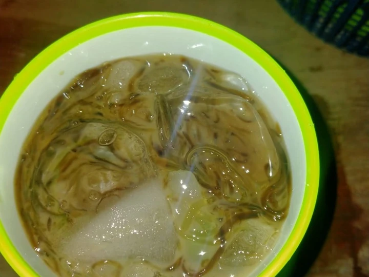 Langkah Mudah untuk Membikin Resep Es cincau capucino yang  Bikin Ketagihan Anti Ribet, Menggugah Selera