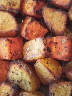 Una foto de Patatas y boniatos de guarnición 🍠🥔