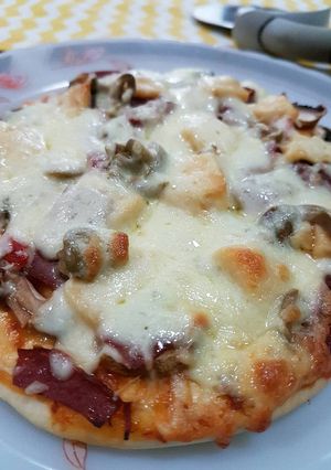 Foto resep Simple PIZZA by nomnomkitchen