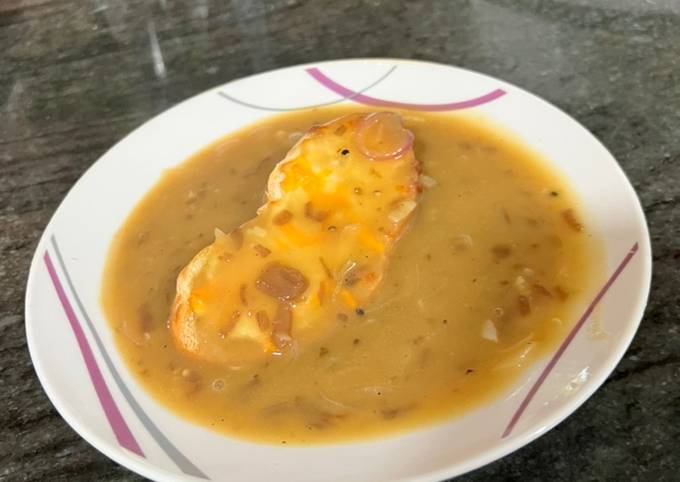 Sopa de cebolla (fácil y rápida) Receta de GUSTAVO CASCANTE- Cookpad