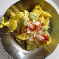 A picture of Surti Locho.