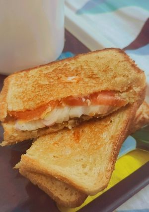 A picture of Veg sandwich 🥪.