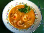 Una foto de sopa de alubias