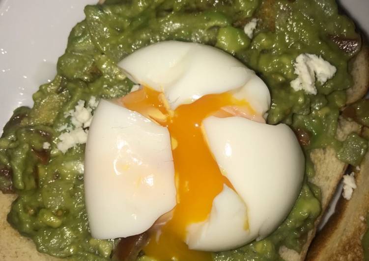 Spring avocado breakfast