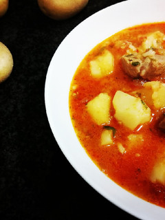 Una foto de Guiso de aguja de cerdo con patatas a la pimentón ahumado