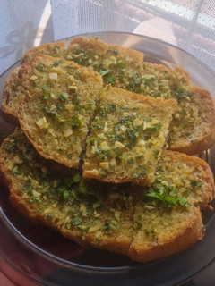 Foto resep Garlic Bread (versi sederhana) / Garlic Bread (simple version)