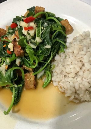 รูปของ เท็มเป้ผักโขมไฟแดง plant based 🥦